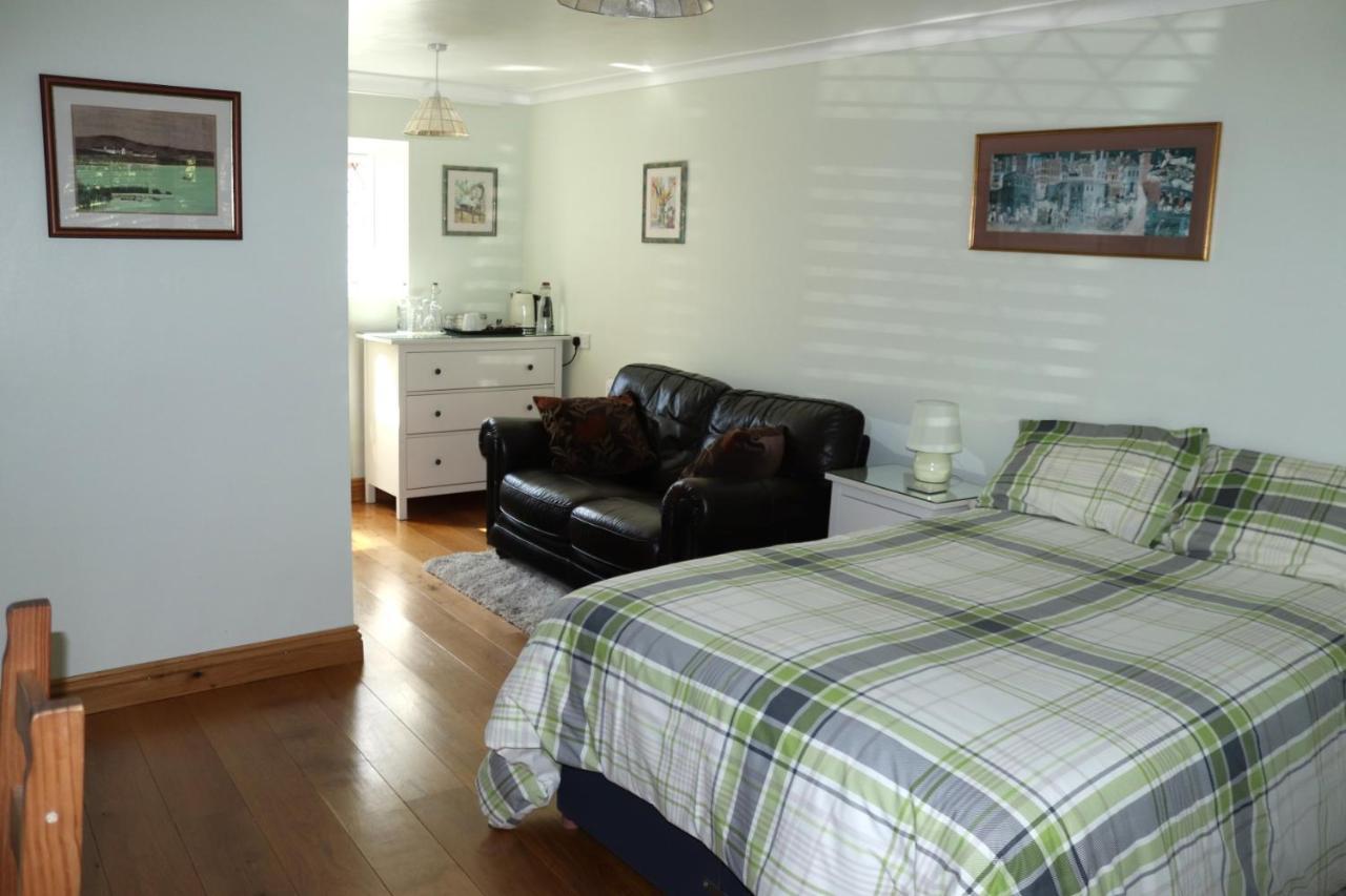 Bed and Breakfast Highworth House Суиндон Экстерьер фото