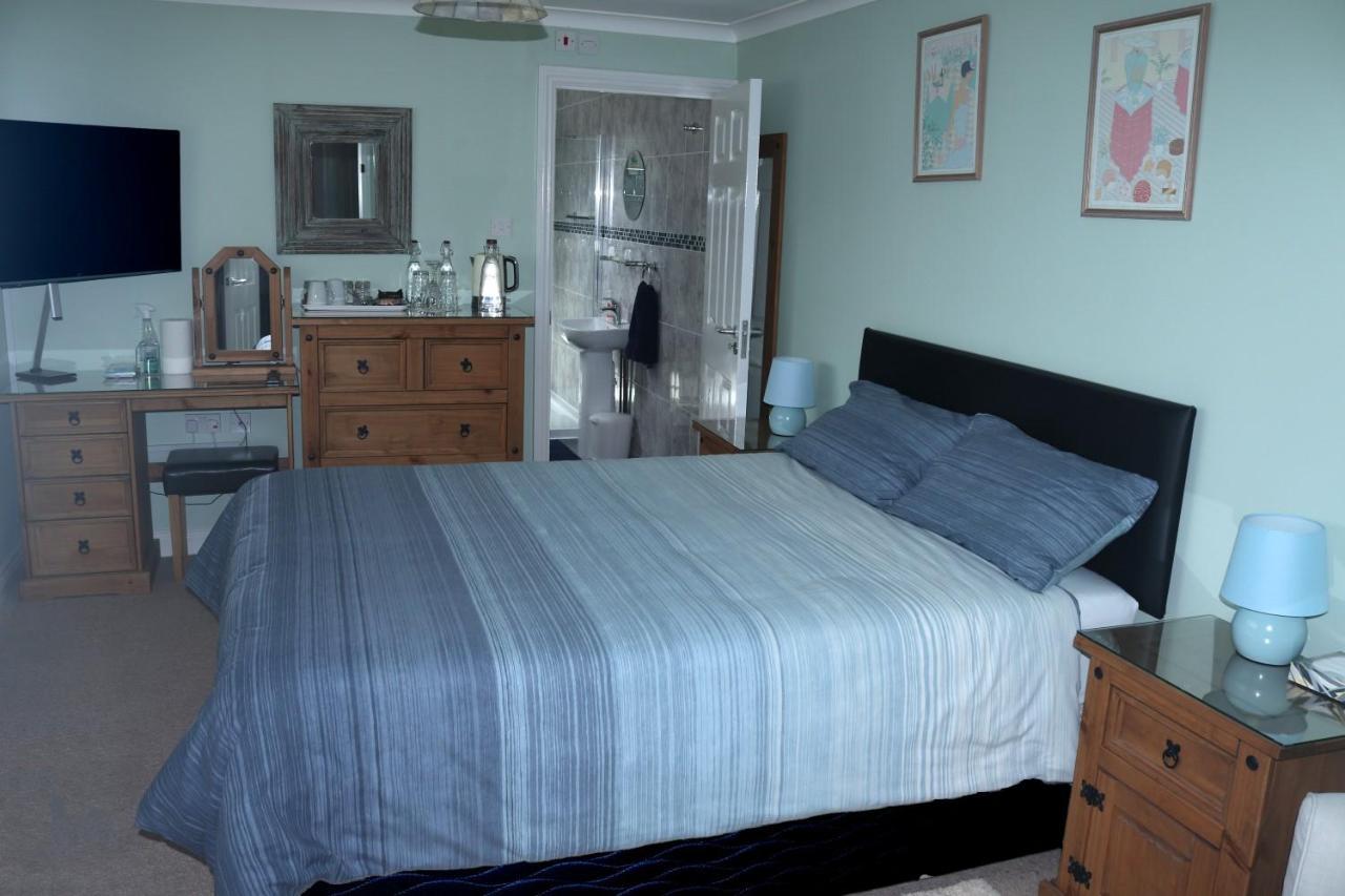 Bed and Breakfast Highworth House Суиндон Экстерьер фото